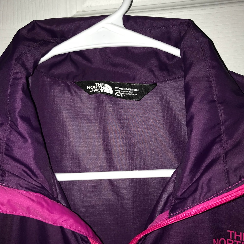North Face windbreaker - Picture 3 of 4